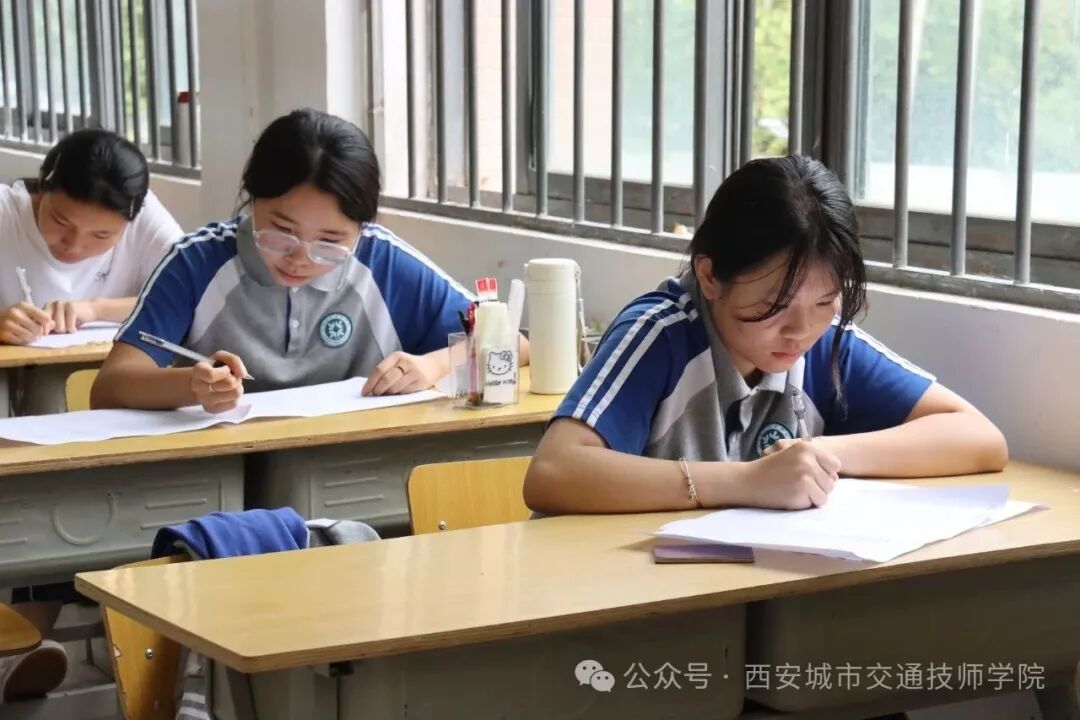 1765877216795522.jpg